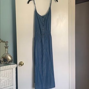 Old Navy chambray sun dress with pockets